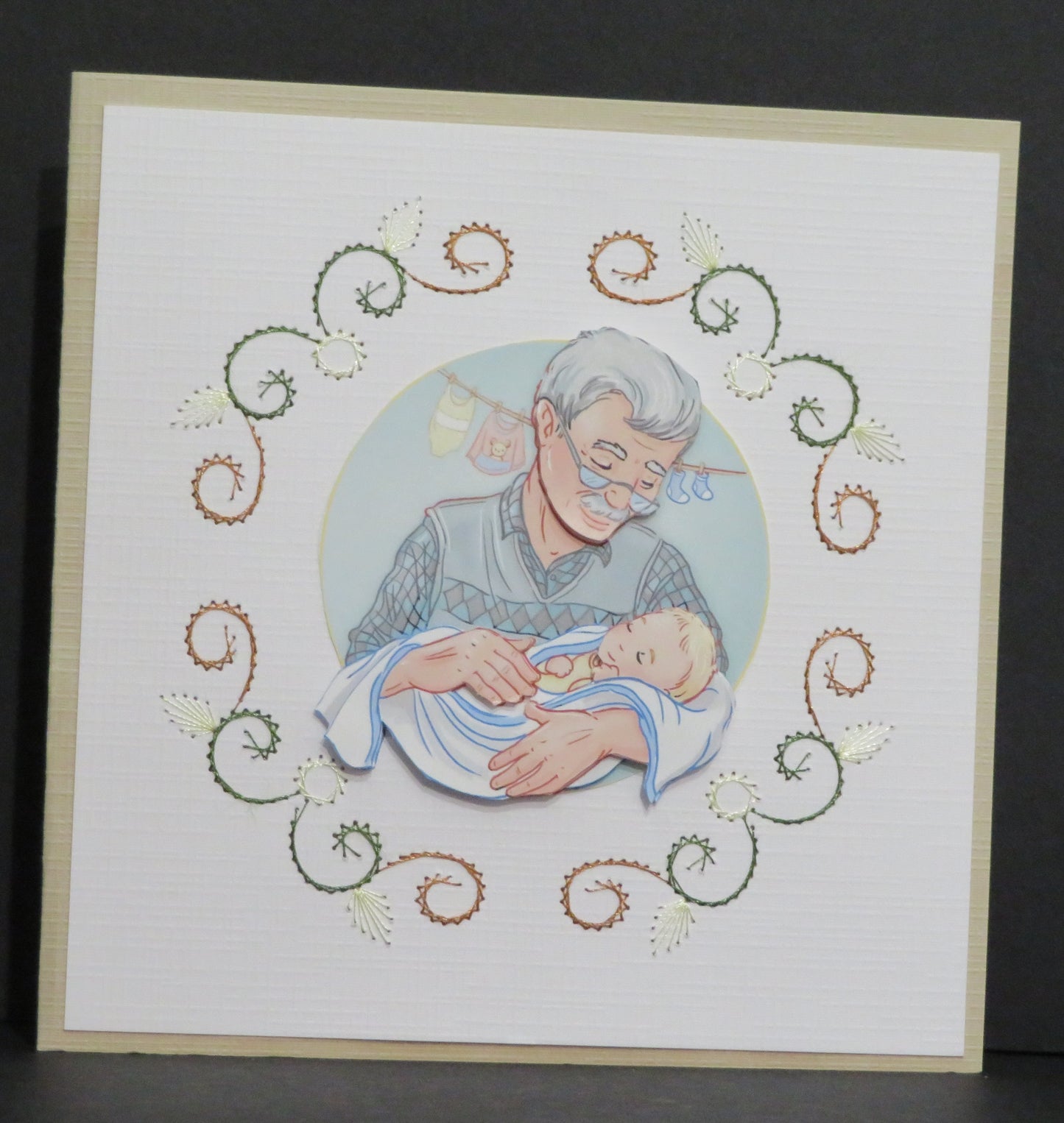 Carte artisanale 3D et brodée - Tendresse intergénérationnelle