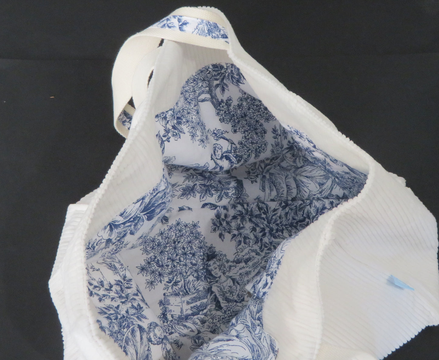 Sac cabas en tissu écru - Elégance naturelle et touche vintage