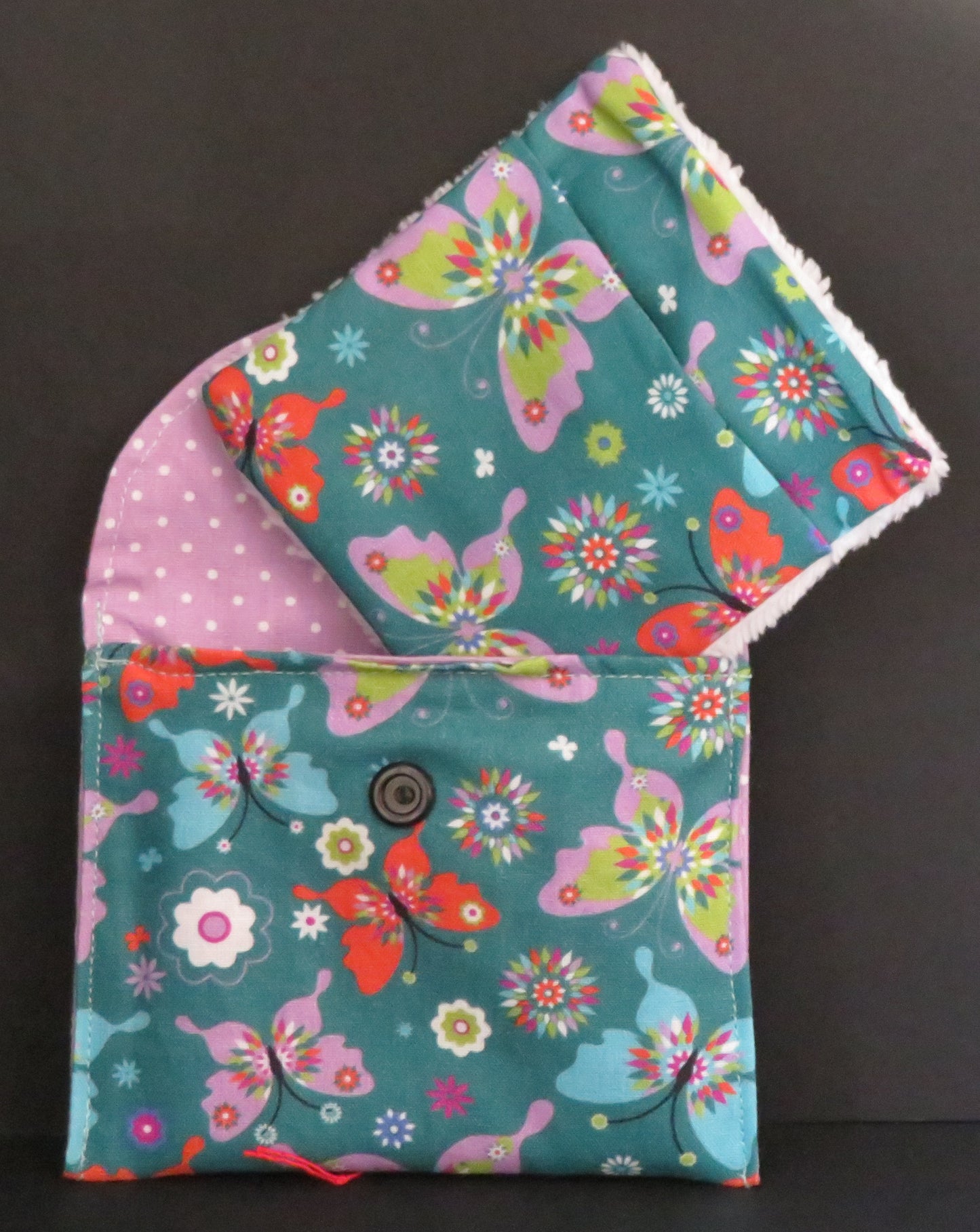 Lingette démaquillante lavable avec sa pochette