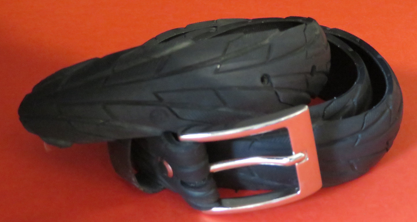 Ceinture profilée en pneu de vélo recyclé