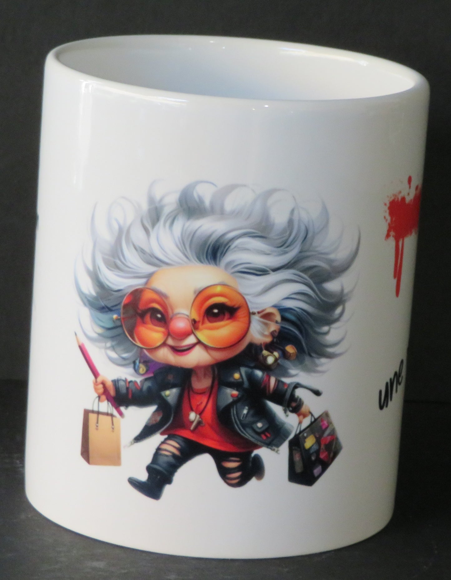 Mug "Comment appelle-t-on une personne heureuse le lundi ... une retraitée"