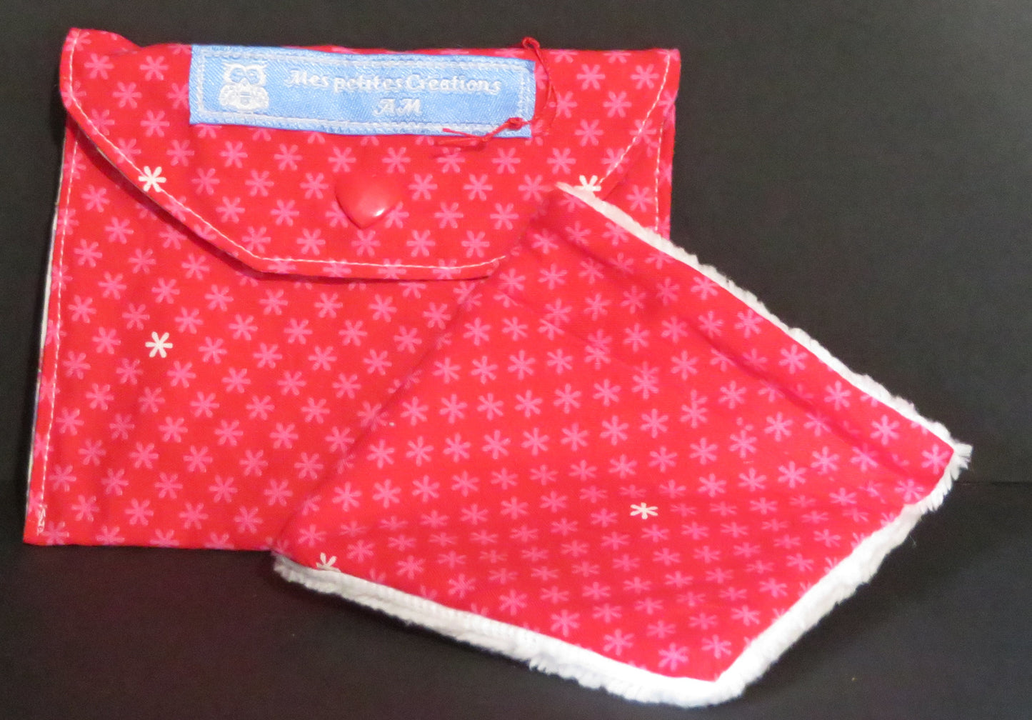 Lingette démaquillante lavable avec sa pochette